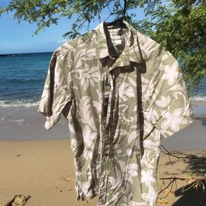 Vintage mens hawaiian aloha shirt